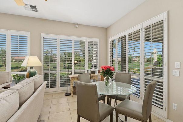 Dining room, Interior