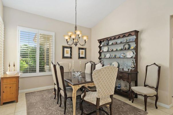 Chandelier, Dining room, Interior