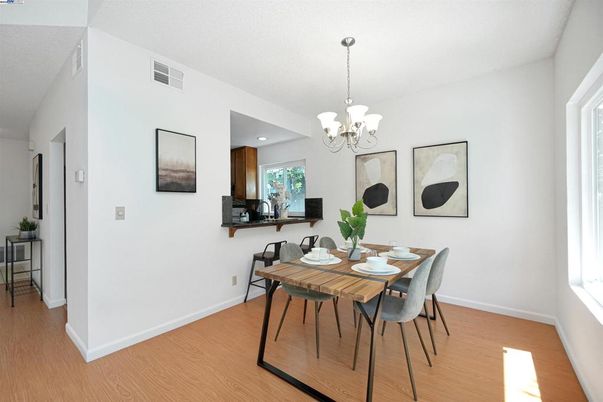Chandelier, Dining room, Interior, Recessed Lighting, Wood Texture Flooring