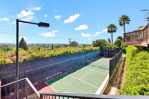 Exterior, Tennis Courts