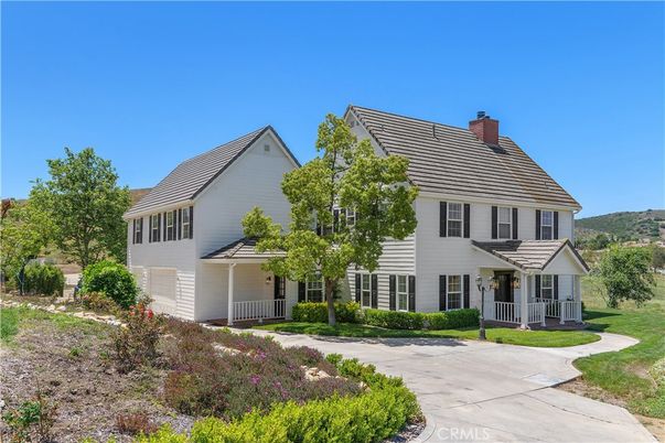 Backyard, Exterior, Facade, Farmhouse