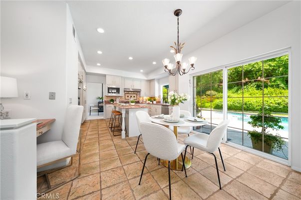 Chandelier, Dining room, Interior, Kitchen, Recessed Lighting, Stainless Steel Appliances