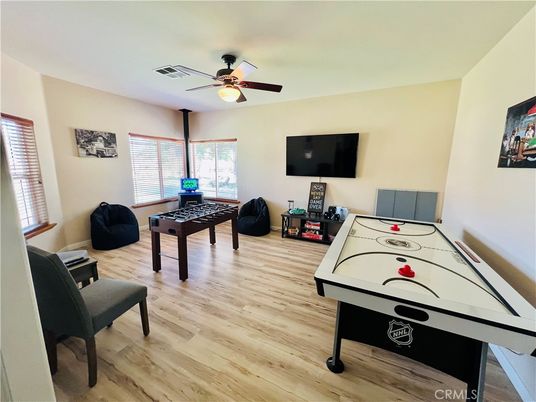 Game Room, Interior, Wood Texture Flooring