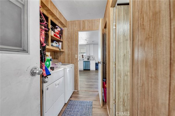 Interior, Washer, Wood Texture Flooring, Wooden Walls