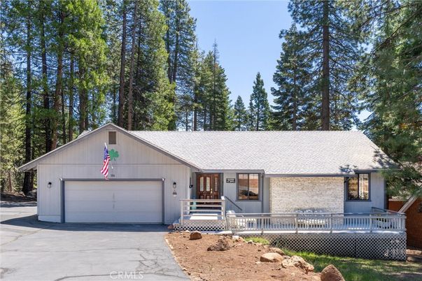 Attached, Exterior, Facade, Brick Facade, Ranch