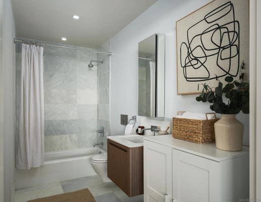 Bathroom, Interior, Recessed Lighting
