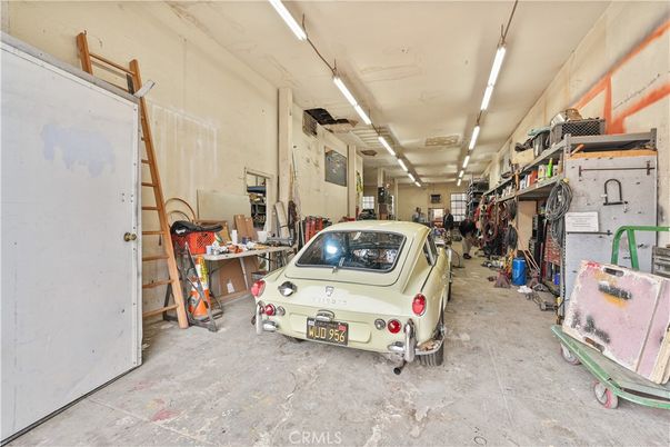 Garage, Interior