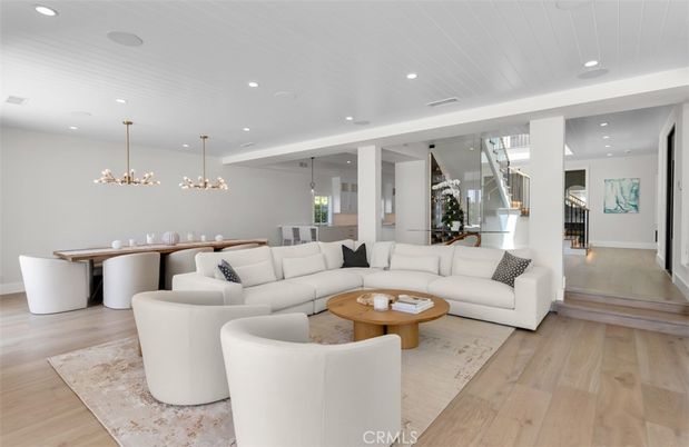 Dining room, Interior, Living room, Pendant Lights, Recessed Lighting, Wood Texture Flooring