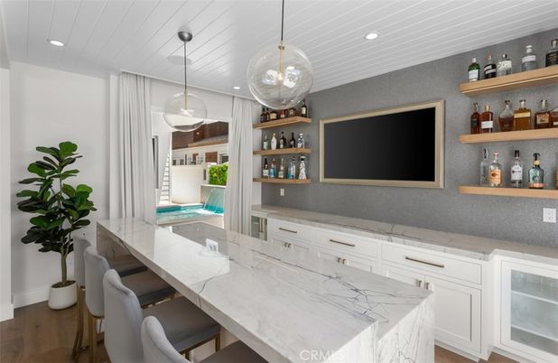 Interior, Pendant Lights, Recessed Lighting, Wood Texture Flooring