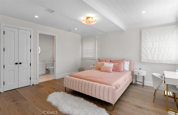 Bathroom, Bedroom, Interior, Recessed Lighting, Wood Texture Flooring