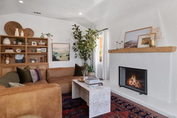 Fireplace, Interior, Living room, Recessed Lighting