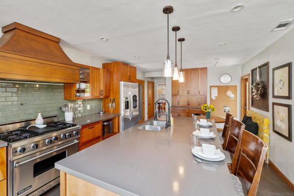 Dining room, Interior, Kitchen, Pendant Lights, Recessed Lighting, Stainless Steel Appliances