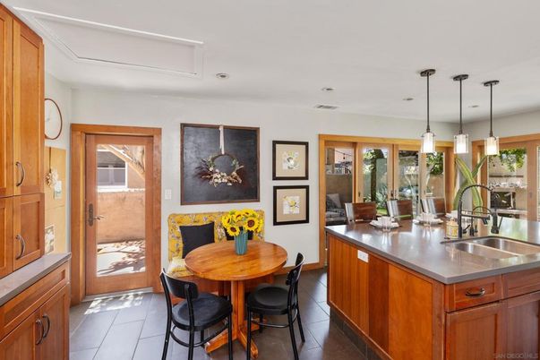 Dining room, Interior, Kitchen, Pendant Lights, Recessed Lighting