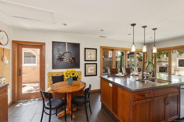 Dining room, Interior, Kitchen, Pendant Lights, Recessed Lighting, Stainless Steel Appliances