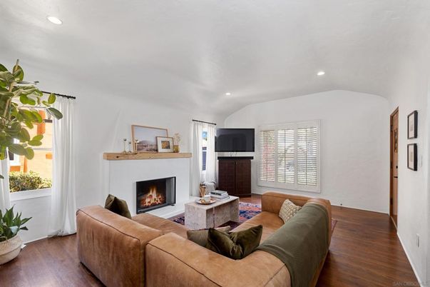 Fireplace, Interior, Living room, Recessed Lighting, Wood Texture Flooring