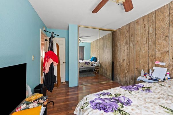 Bedroom, Interior, Wood Texture Flooring, Wooden Walls