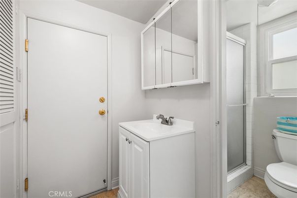 Bathroom, Glass Shower, Interior, Washer