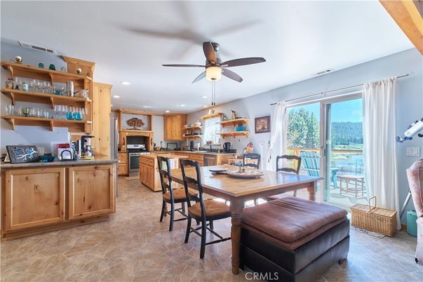 Dining room, Interior, Kitchen, Pendant Lights, Recessed Lighting, Stainless Steel Appliances