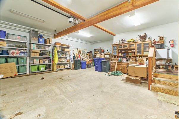 Garage, Interior, Wooden Beams