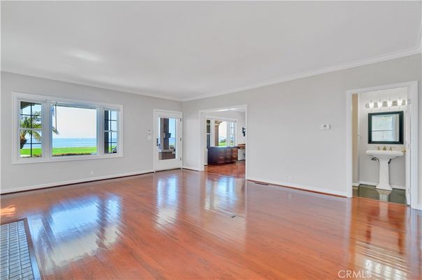 Empty room, Interior, Water, Wood Texture Flooring