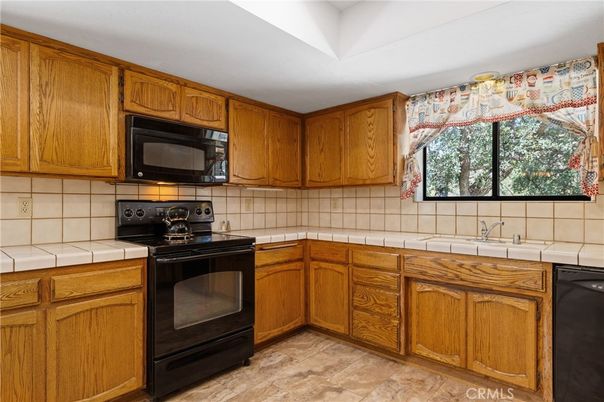 Interior, Kitchen, Tile Countertops