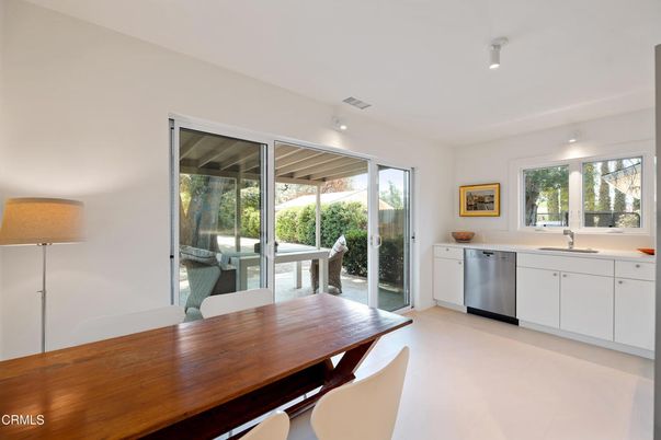 Dining room, Interior, Kitchen, Stainless Steel Appliances