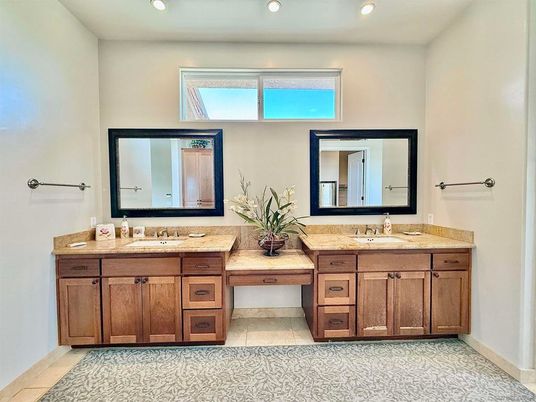 Bathroom, Dual Sink Vanities, Interior, Recessed Lighting