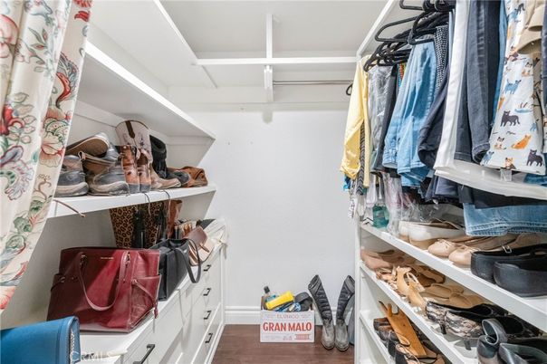 Interior, Walk-in Closets