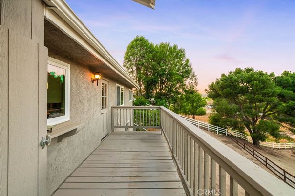 Exterior, Wood Texture Flooring