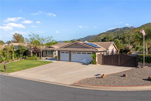 Attached, Exterior, Facade, Solar Panels, Ranch
