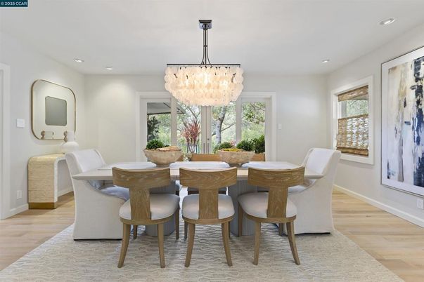 Chandelier, Dining room, Interior, Recessed Lighting, Wood Texture Flooring