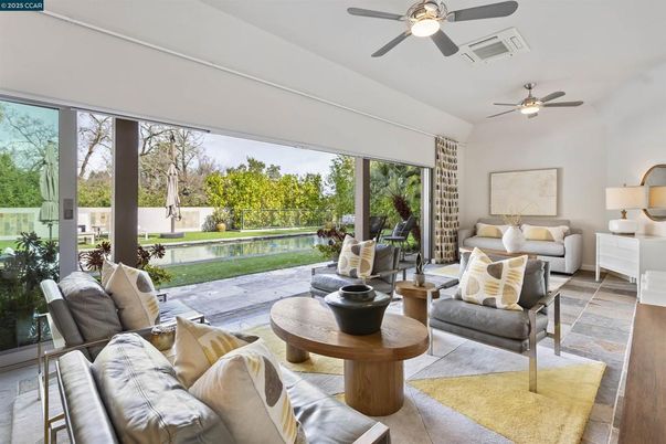 Interior, Living room, Sun Room, Water, Wood Texture Flooring