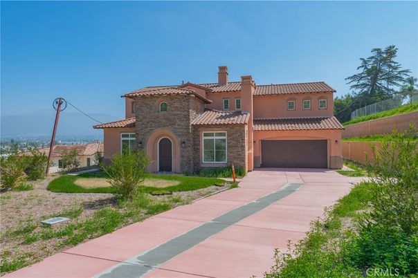 Attached, Backyard, Exterior, Facade, Mediterranean