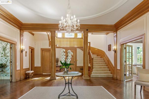Chandelier, Interior, Wood Texture Flooring
