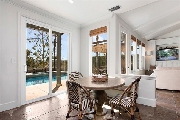 Dining room, Interior, Recessed Lighting