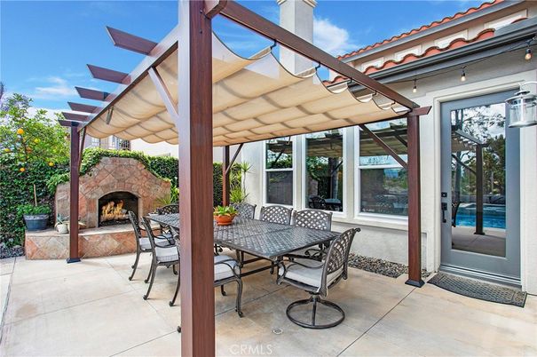 Exterior, Fireplace