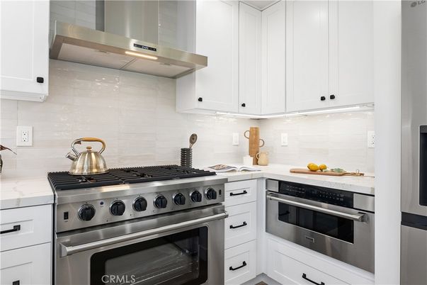 Interior, Kitchen, Stainless Steel Appliances