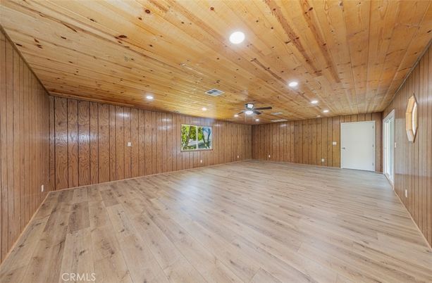 Empty room, Interior, Recessed Lighting, Wooden Ceilings, Wood Texture Flooring, Wooden Walls