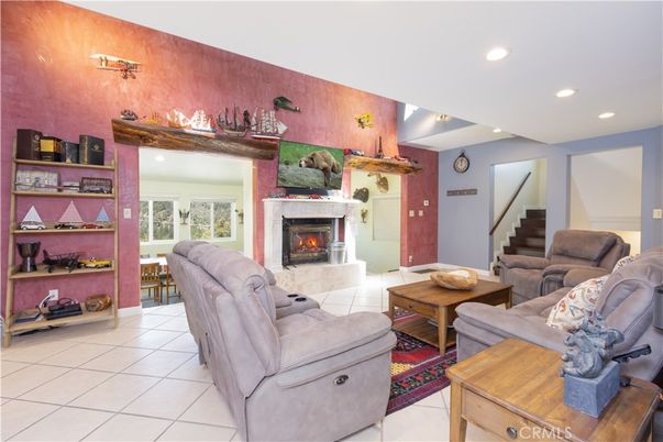 Fireplace, Interior, Living room, Recessed Lighting