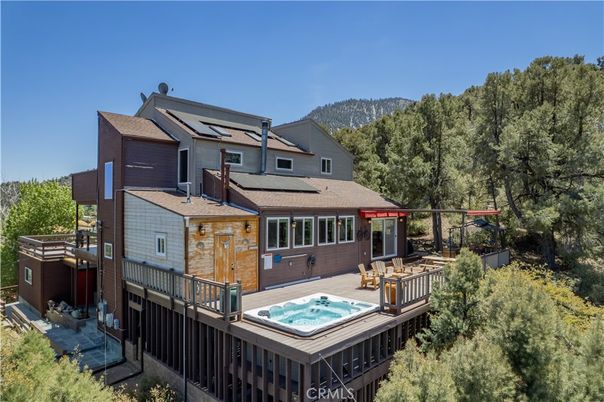 Exterior, Hot Tub, Pool, Solar Panels