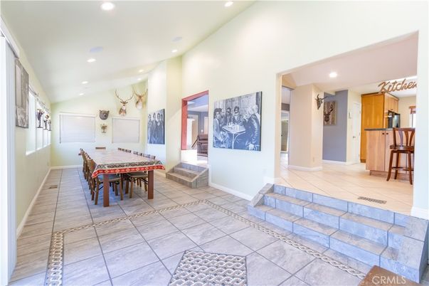 Dining room, Interior, Recessed Lighting