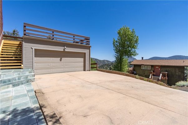 Detached Garage, Exterior