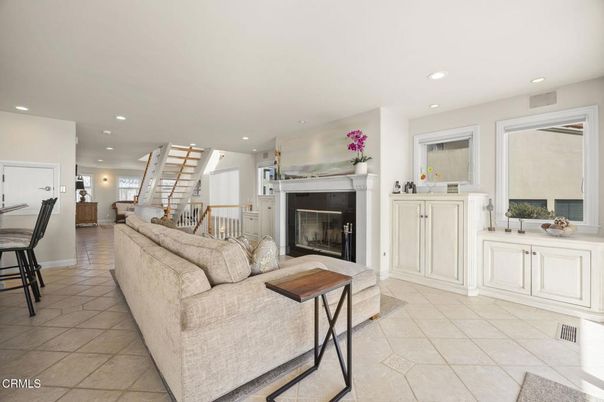 Fireplace, Interior, Living room, Recessed Lighting