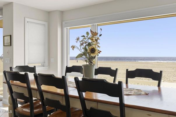 Dining room, Interior, Water