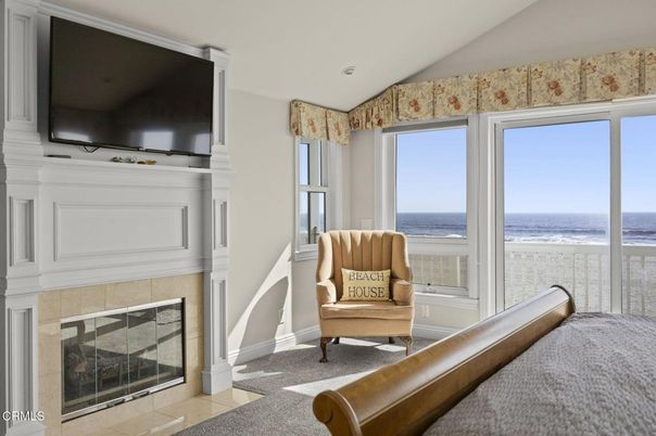Fireplace, Interior, Water