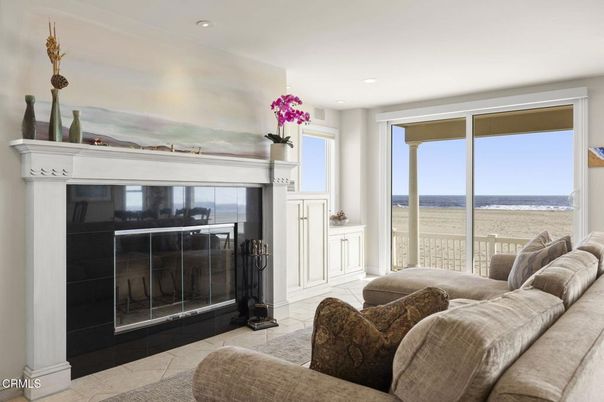 Fireplace, Interior, Living room, Recessed Lighting, Water