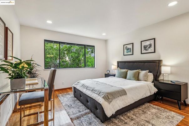 Bedroom, Home Office, Interior, Recessed Lighting, Wood Texture Flooring