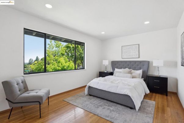 Bedroom, Interior, Recessed Lighting, Wood Texture Flooring