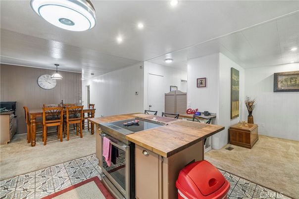 Dining room, Interior, Kitchen, Recessed Lighting