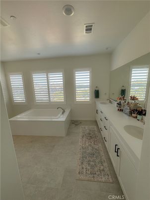 Bathroom, Dual Sink Vanities, Interior
